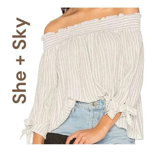 Boutique Boho Grey striped‎ off shoulder blouse. Size Medium